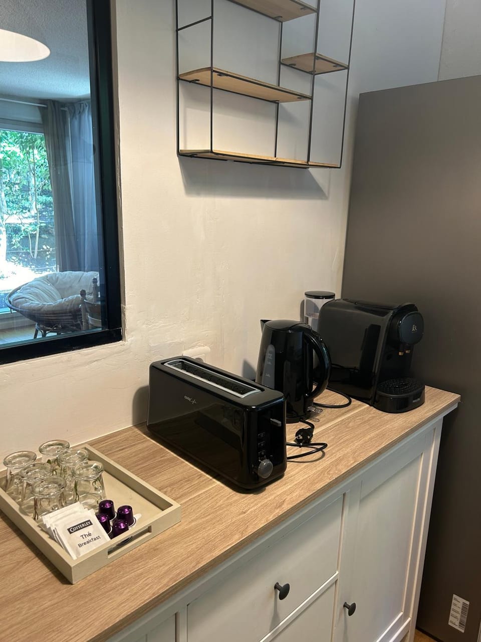 Coffee/tea facilities, Kitchen or kitchenette, minibar, pet friendly, stove, toaster