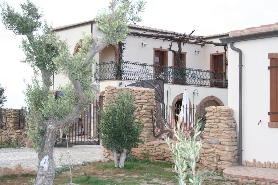 L ' Orizzonte Farm Stay in Sardinia
