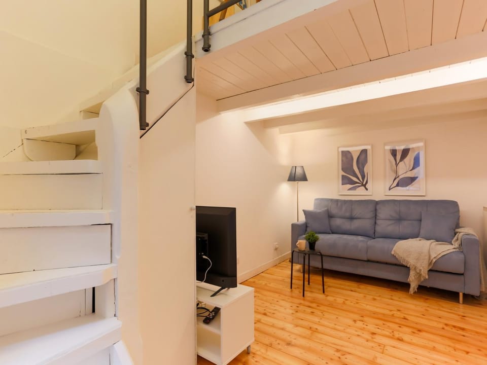 Communal lounge/ TV room, Living room, Seating area