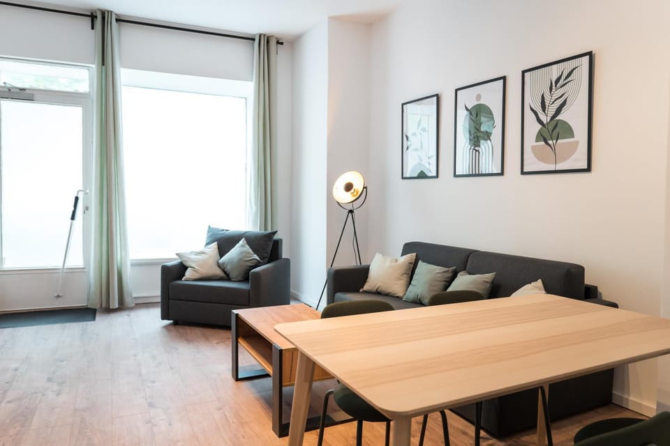 Living room, Seating area, Dining area