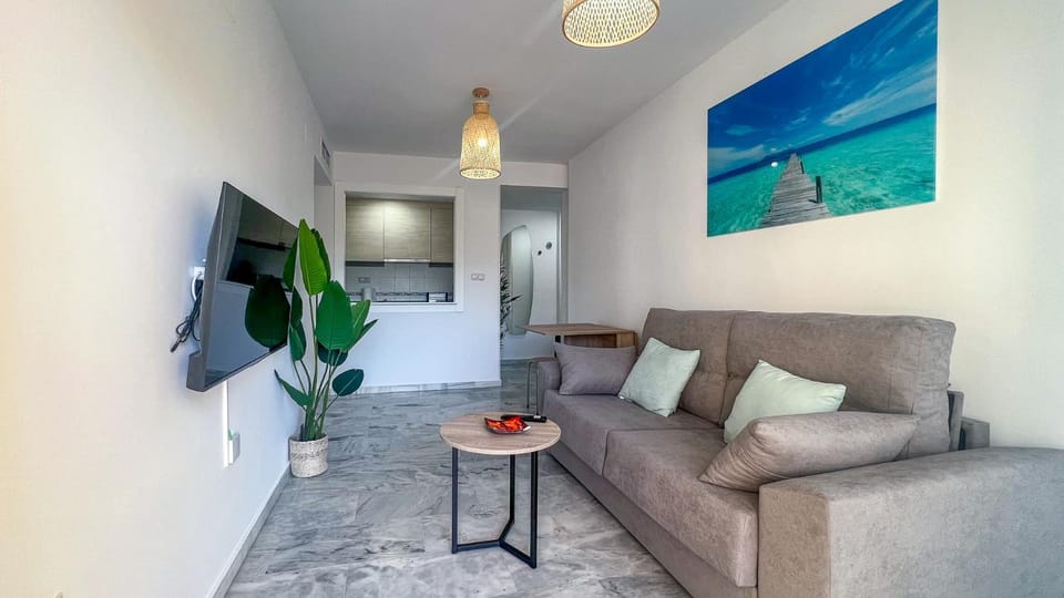 OleHolidays Costabella 2 junto al mar Apartment in Marbella