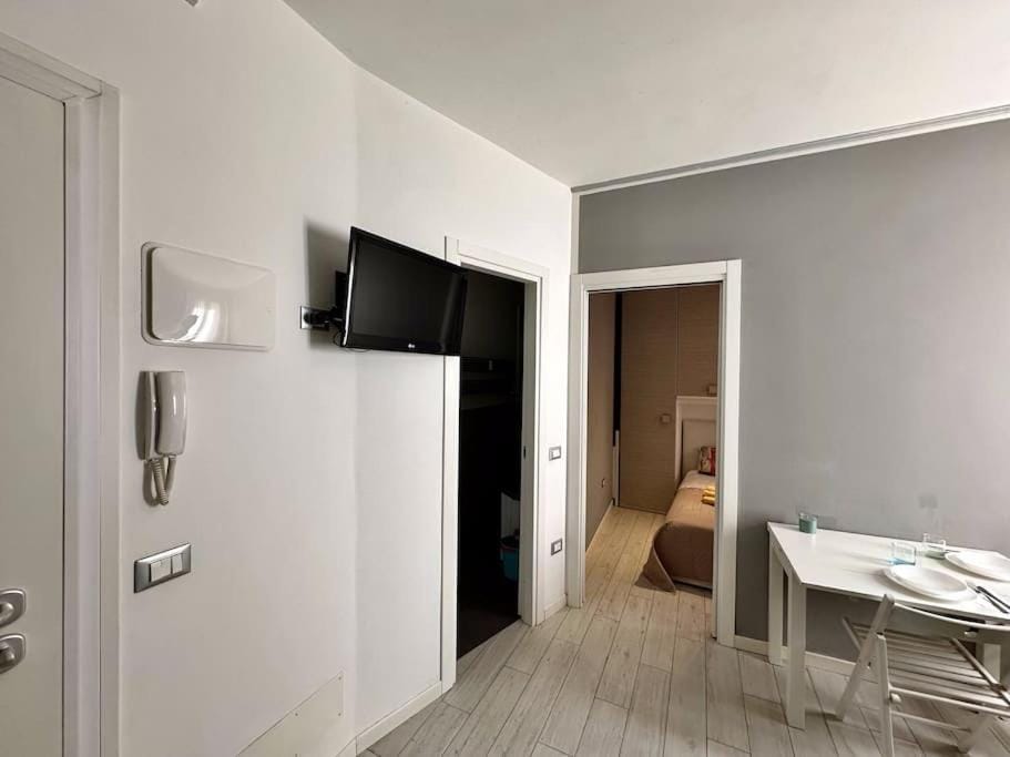 TV and multimedia, Dining area