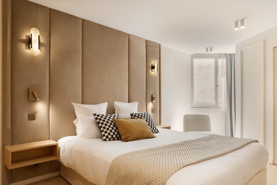Bed, Photo of the whole room, Bedroom, wardrobe