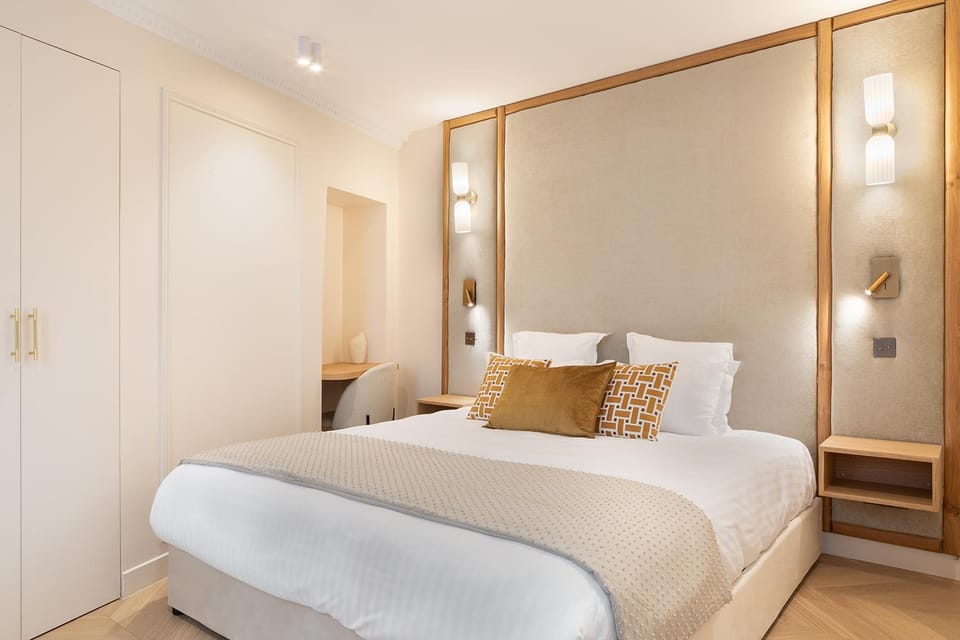 Bed, Photo of the whole room, Bedroom, wardrobe