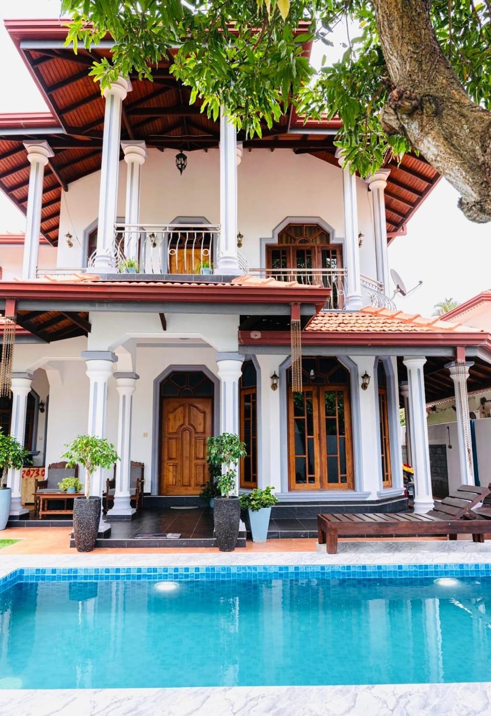 Elisach Serenity House - 4 BHK Villa in Sri Lanka - near to Airport Villa in Negombo