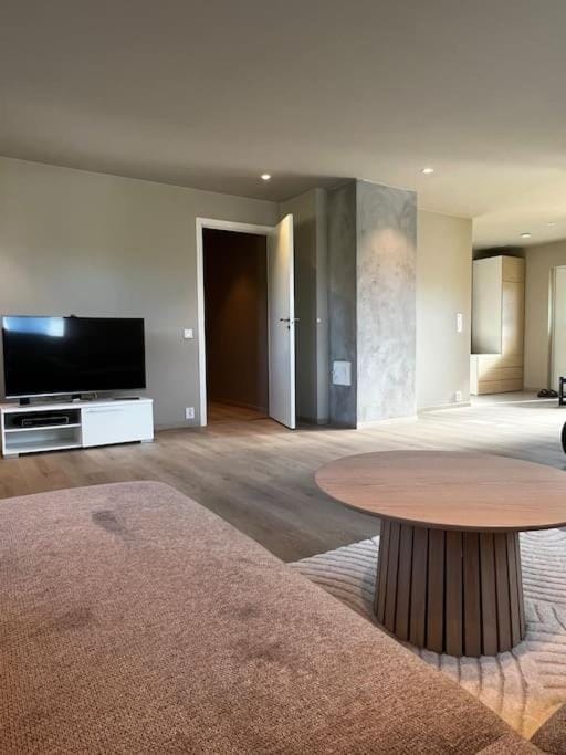 Nyoppusset leilighet midt i sentrum Apartment in Trondelag