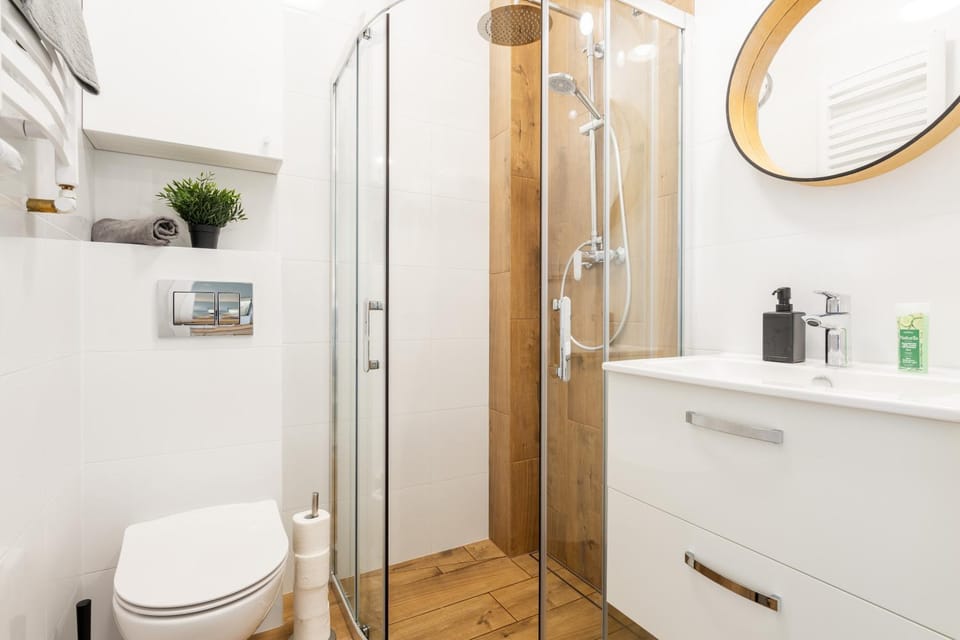 Shower, Toilet, Bathroom, towels, towels