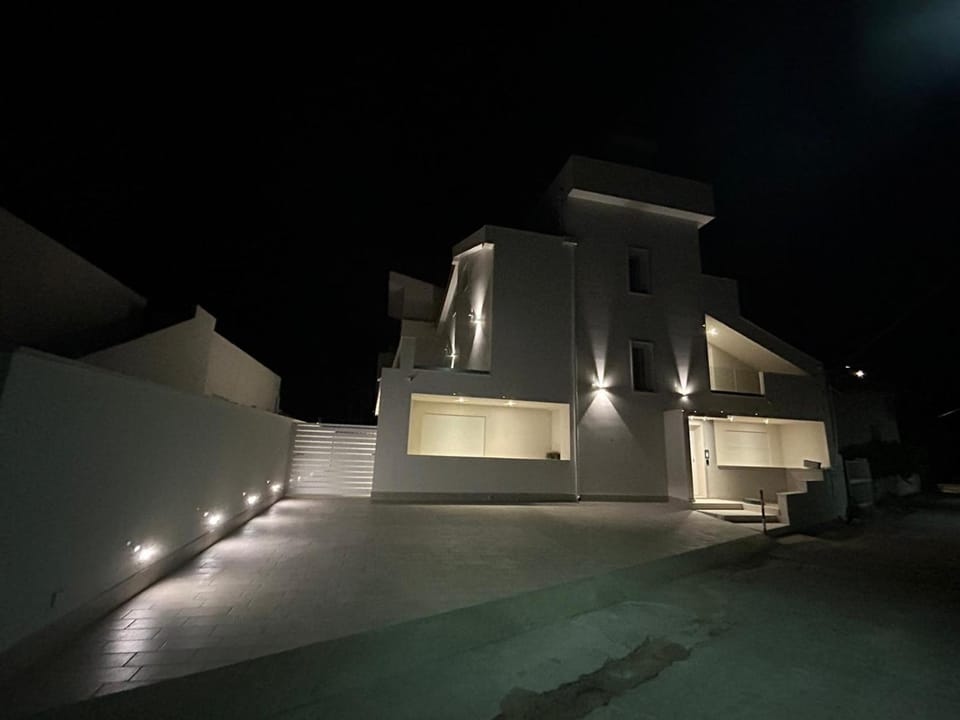 Radici La Pira Suite&Apartments Apartment in Santa Maria del Focallo