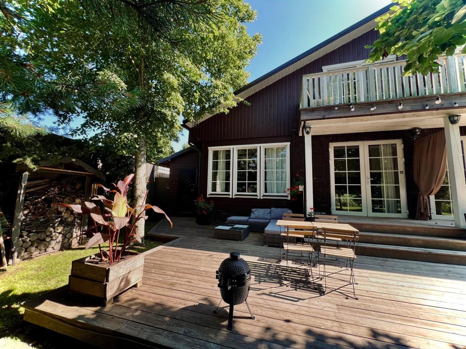 Riverfront Home - BEST LOCATION - SUP and Bike Apartment in Palanga