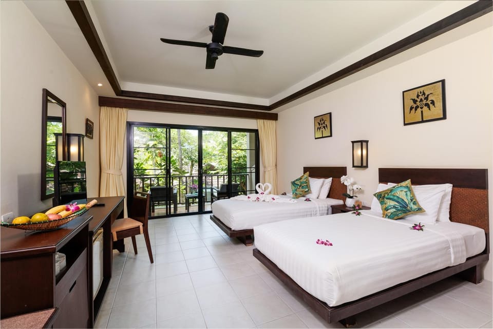 Nang Thong Bay Resort Resort in Khuekkhak