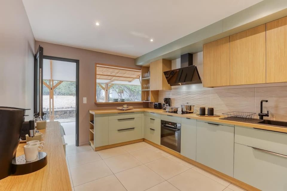 Kitchen or kitchenette, stove