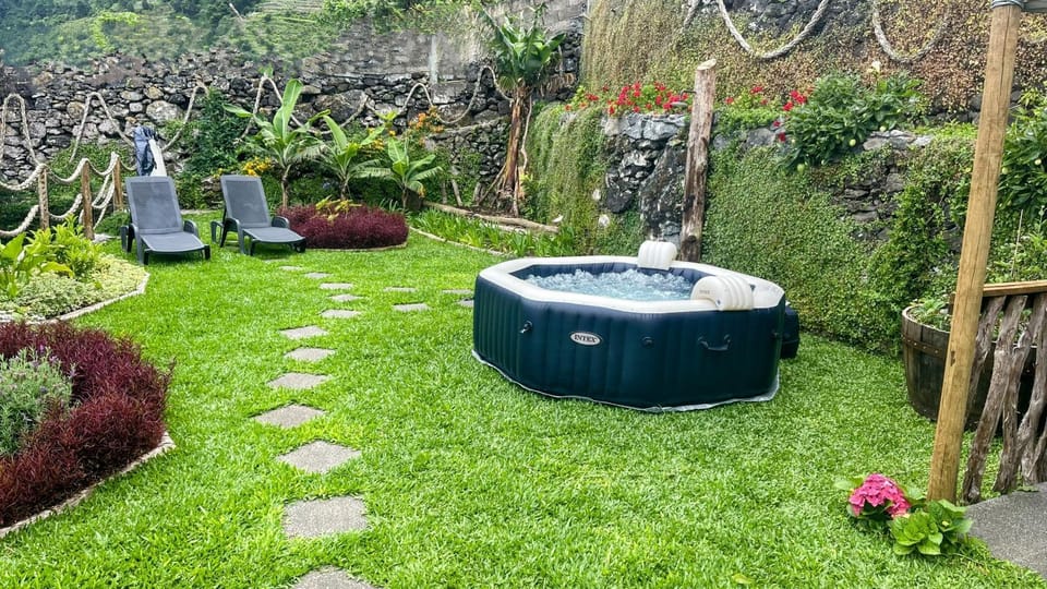 Garden, Hot Tub