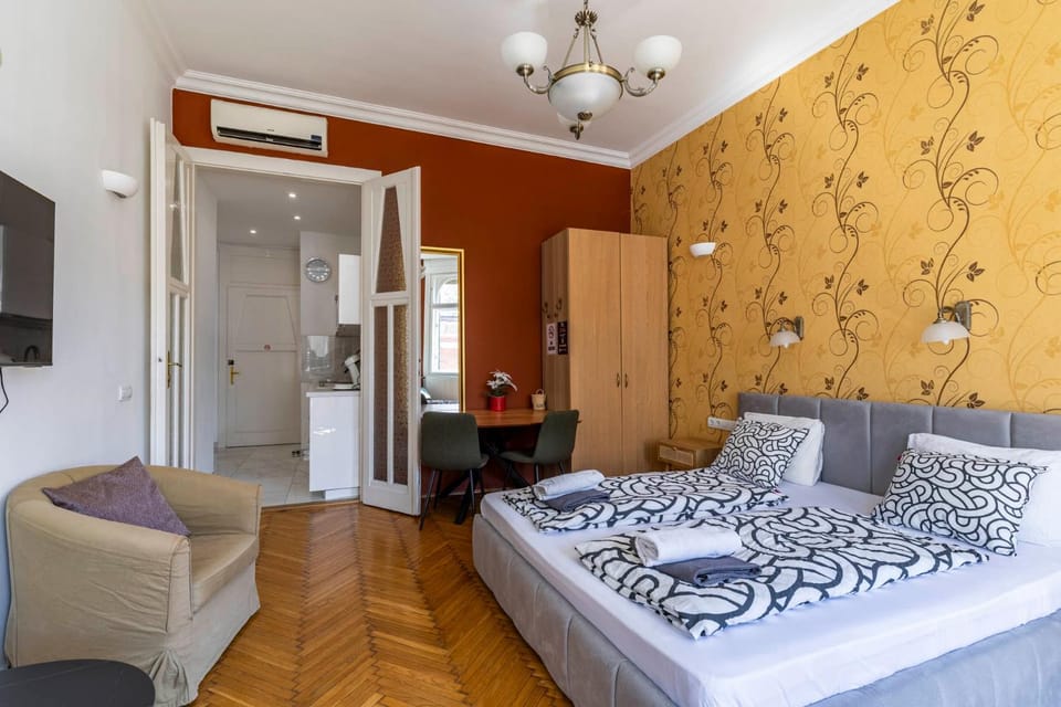 Living room, Photo of the whole room, Bedroom, wardrobe, air conditioner