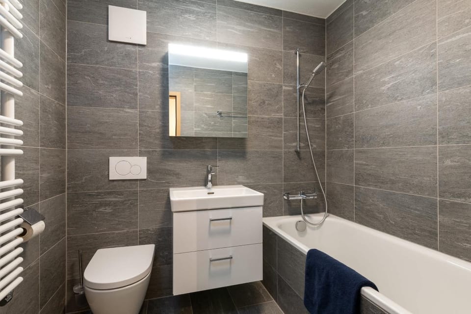 Toilet, Bathroom, Bath, towels