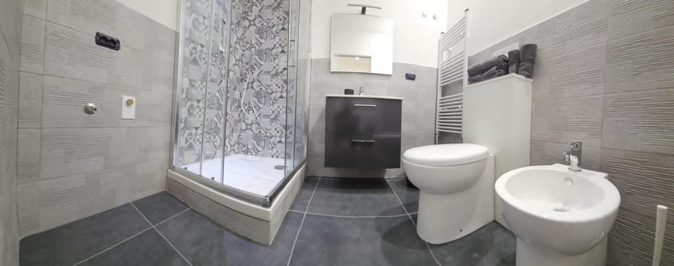 Shower, Toilet, Bathroom, bidet