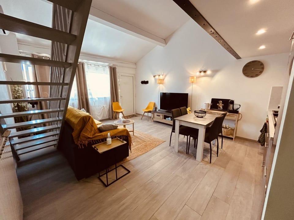 LE PAOLO Appartement Deluxe Apartment in Narbonne