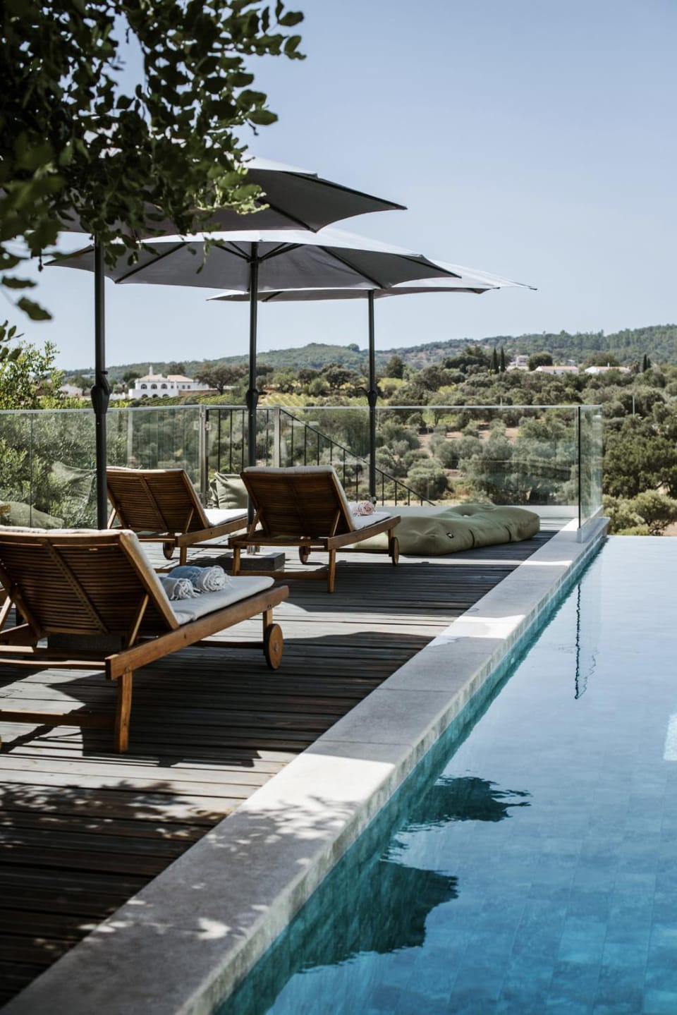 Pool view, Swimming pool, sunbed