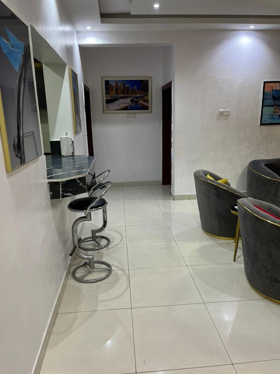 3bedroom with PS5, 24hrs light, Netflix in Cromwell estate, Chevron, lekki Apartment in Lagos, Nigeria
