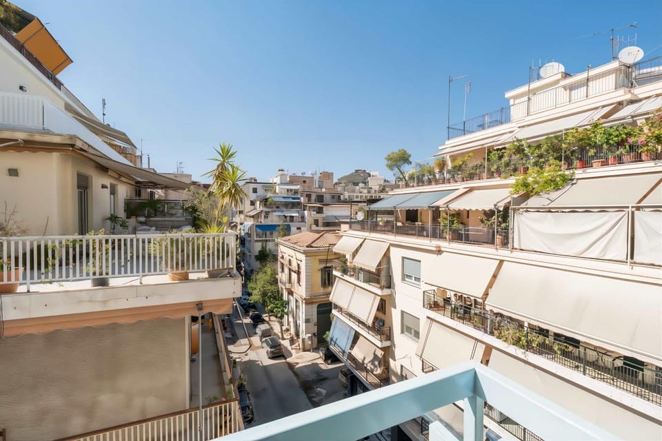 Bright & Airy 2BD Apt Close To National Garden Apartment in Athens