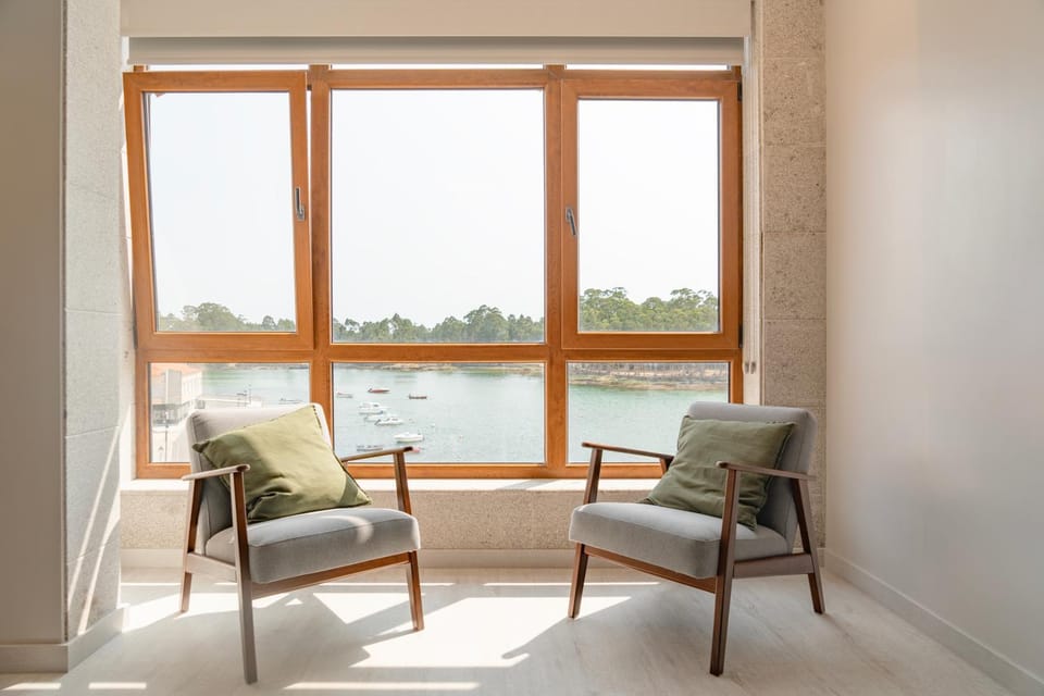 View (from property/room), Garden view, Landmark view, Sea view, Quiet street view