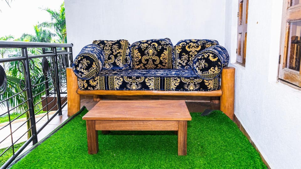 OAK Homes Diani Bed and Breakfast in Diani Beach
