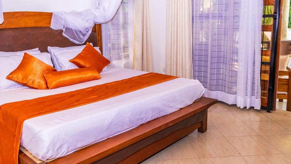 OAK Homes Diani Bed and Breakfast in Diani Beach