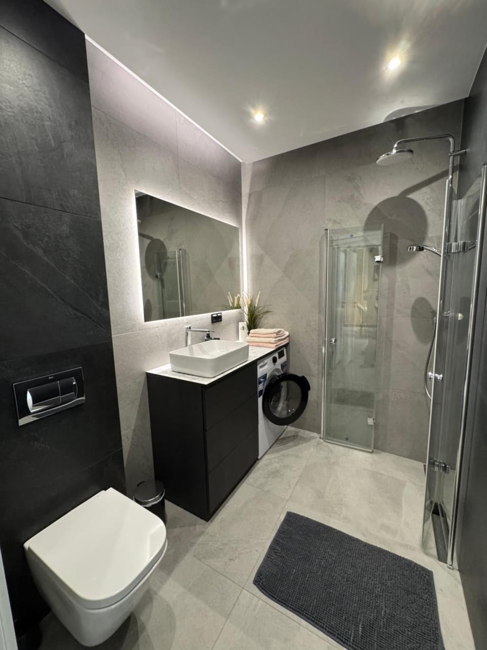 Business and Pleasure Malta Posnania self check in 24h Apartment in Poznan