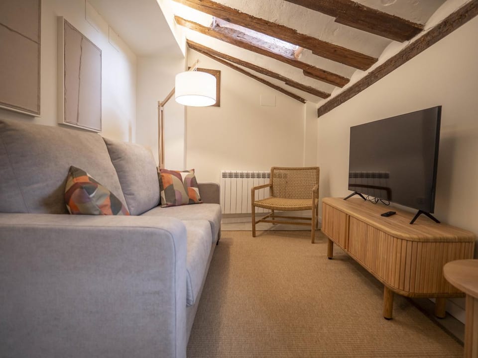 CASA AMARILLA APARTAMENTO DORNAQUE Apartment in Albarracín