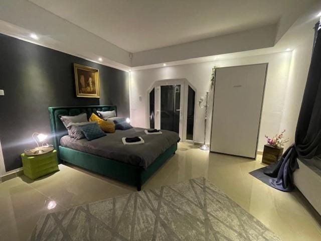 Bed, Bedroom
