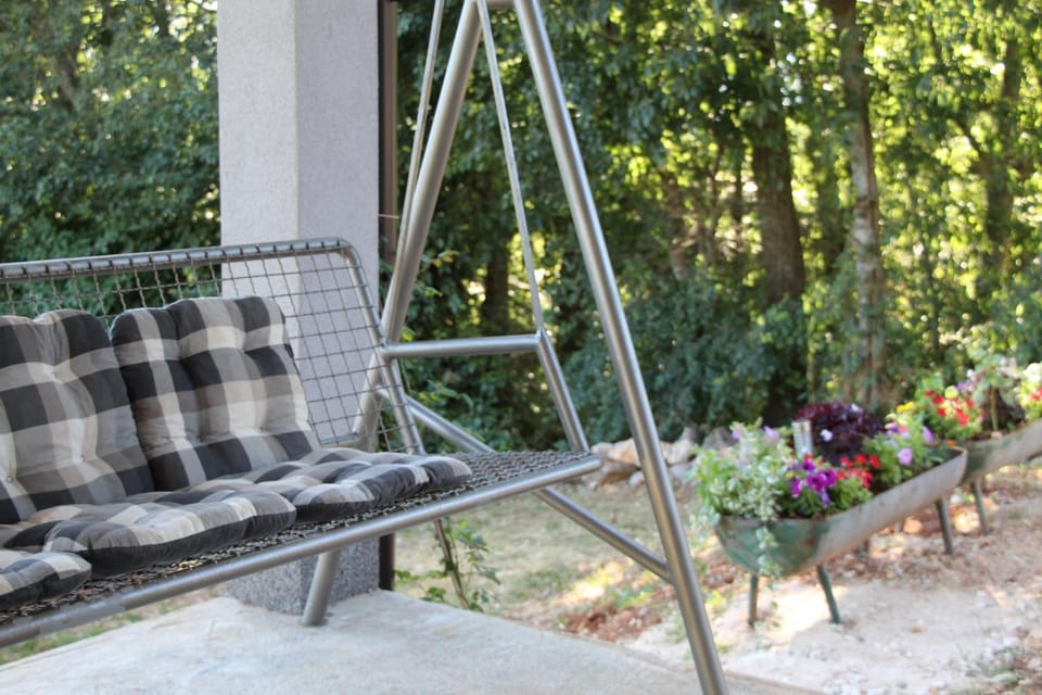 Garden, Seating area