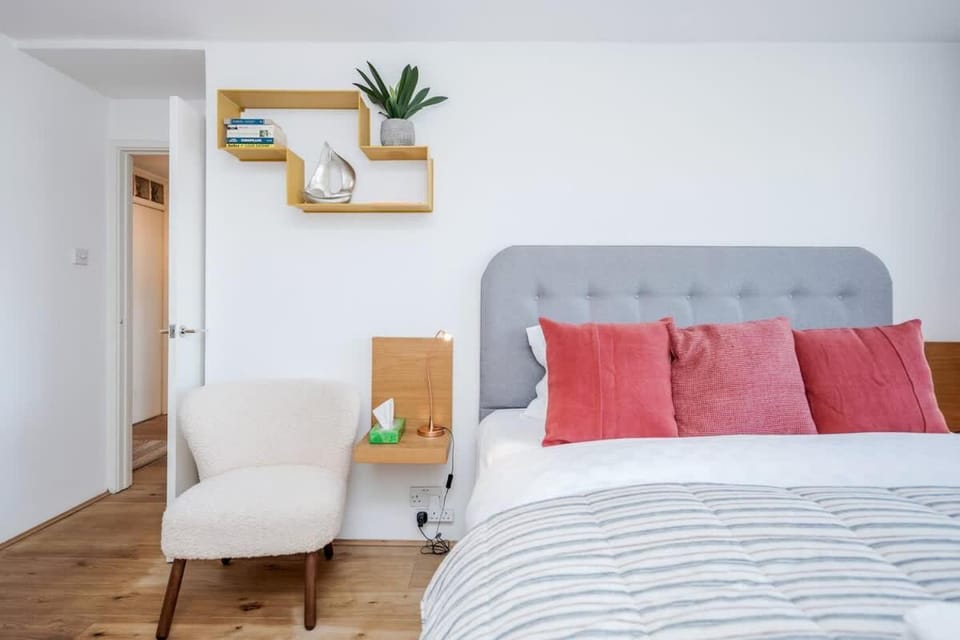 Spacious 2bed in top location Holland Park-N Hill Apartment in City of Westminster