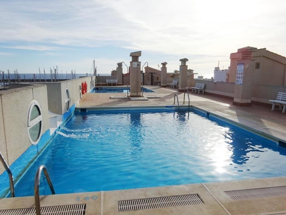 Expoholidays - MAGNIFICO APARTAMENTO CON VISTAS AL PUERTO Apartment in Andalusia