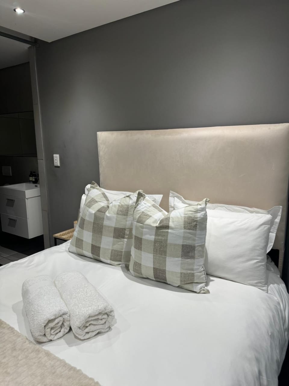 Wild Olive HostingEA Apartment in Windhoek
