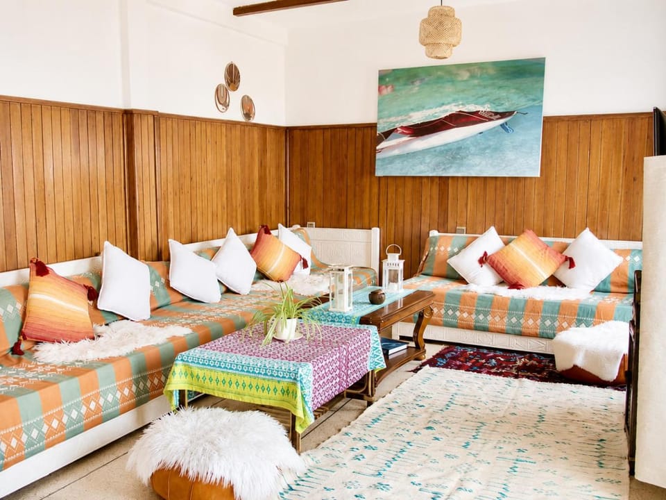 Communal lounge/ TV room, Living room
