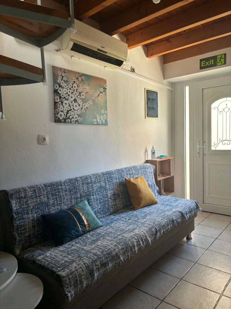 Giannis' House House in Decentralized Administration of the Aegean