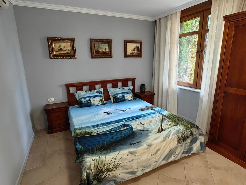Cozy stay in Santa Marina Apartment in Burgas Province