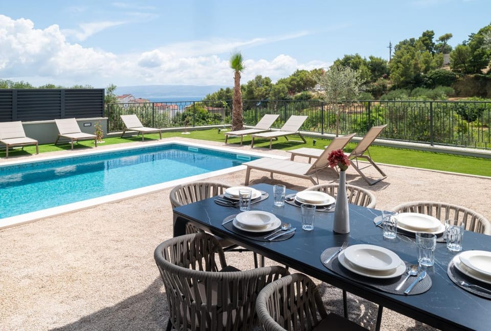 Luxury Villa David 1 - heated pool 38m2 Villa in Podstrana
