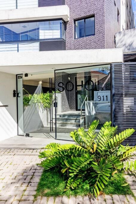 Studio Moderno com sacada Ap 48 Soho Life Apartment in Curitiba