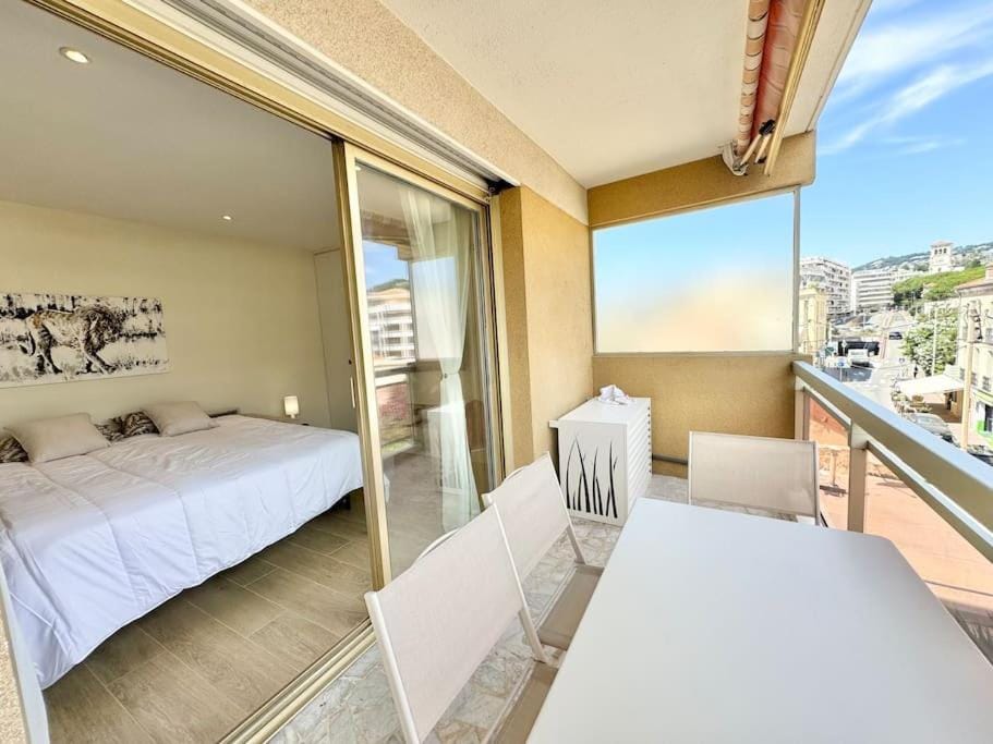 Le studio Palm Beach, Clim ,Parking, Neuf Apartment in Cannes