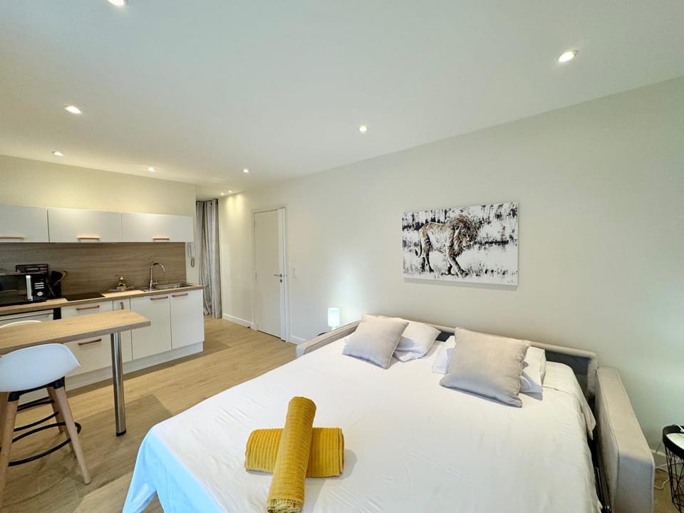 Le studio Palm Beach, Clim ,Parking, Neuf Apartment in Cannes