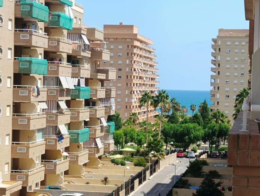 Exotic & Modern Beachside Paradise in Oropesa Apartment in Valencian Community