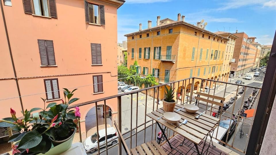 Appartamento nel cuore della città Apartment in Bologna