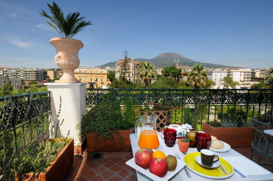 Buffet breakfast, Italian breakfast