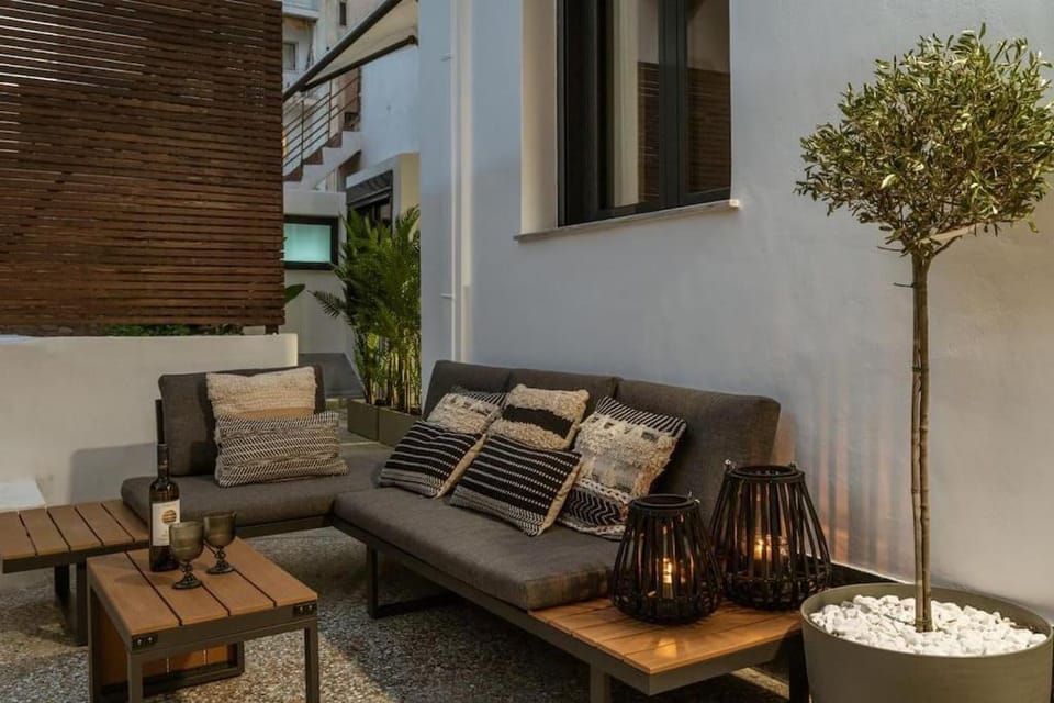 Perth Luxury Living, Athens Apartment in Athens