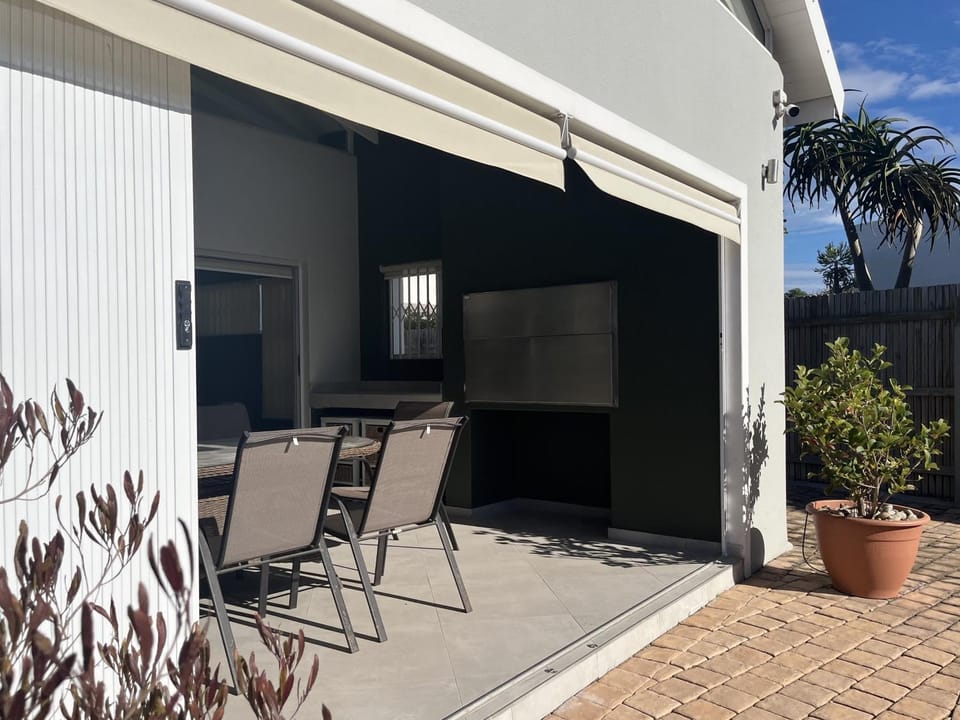 Spacious, Comfortable With Huge Attention To Detail House in Eastern Cape