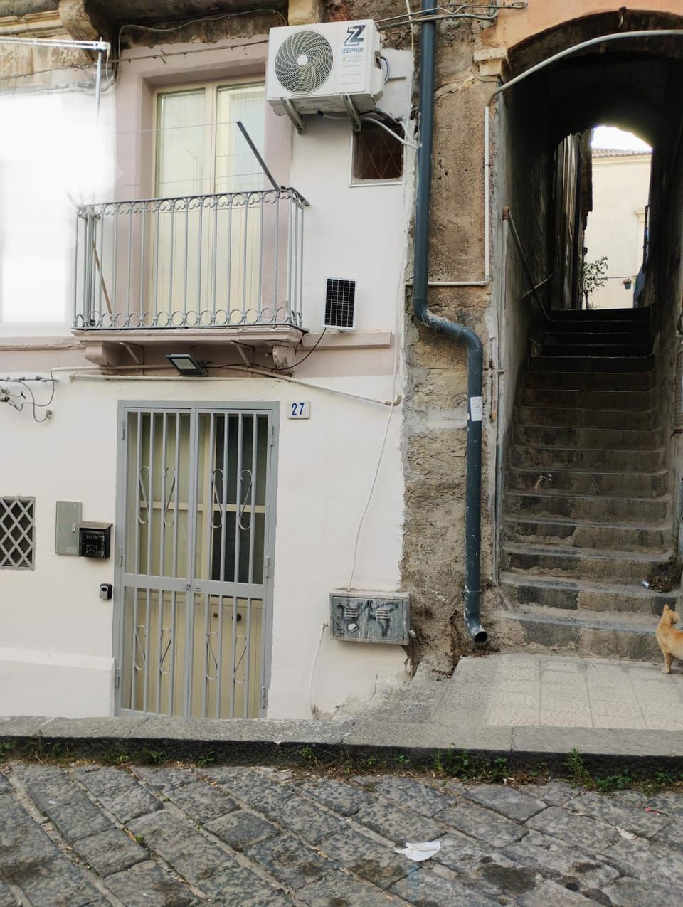 Property building, Balcony/Terrace