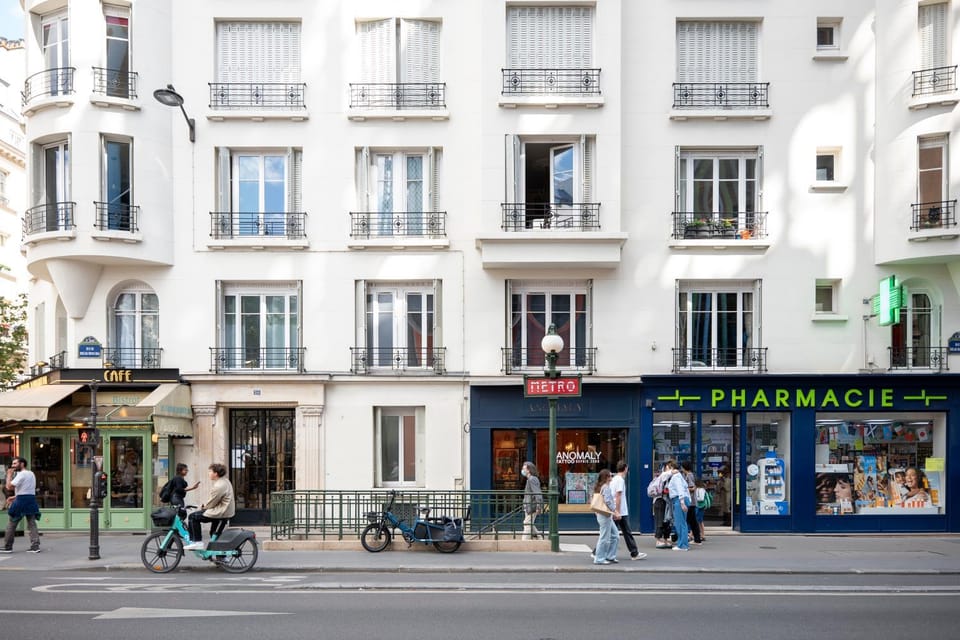 Property building, City view