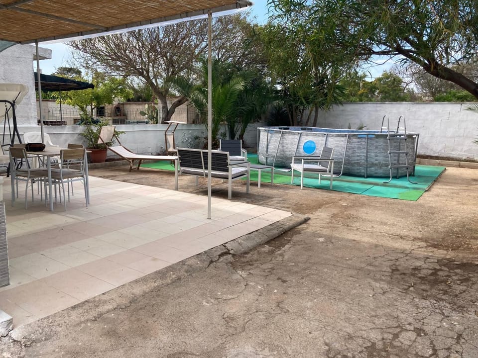Garden, Swimming pool