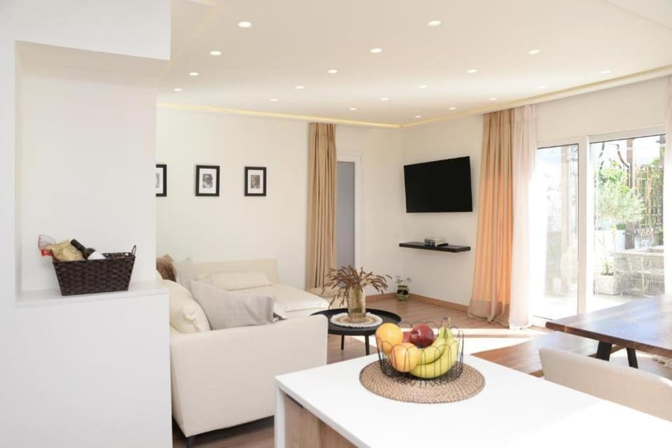 Astric Seaview Penthouse Apartment in Alimos