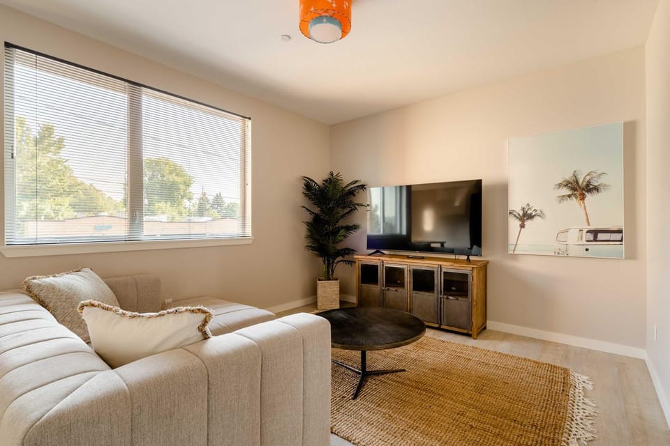 Stay Portland - Modern Home in Foodie District - 2BR - Sleeps 4 Apartment in Portland